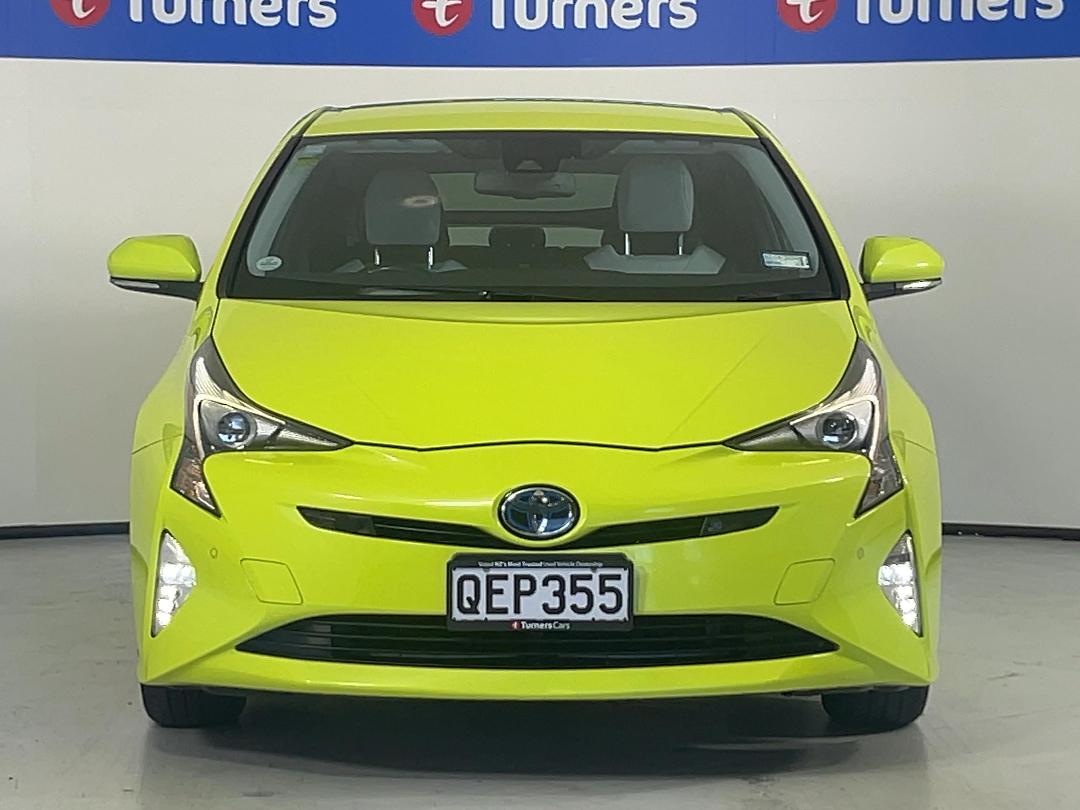 Photo '2' of Toyota Prius