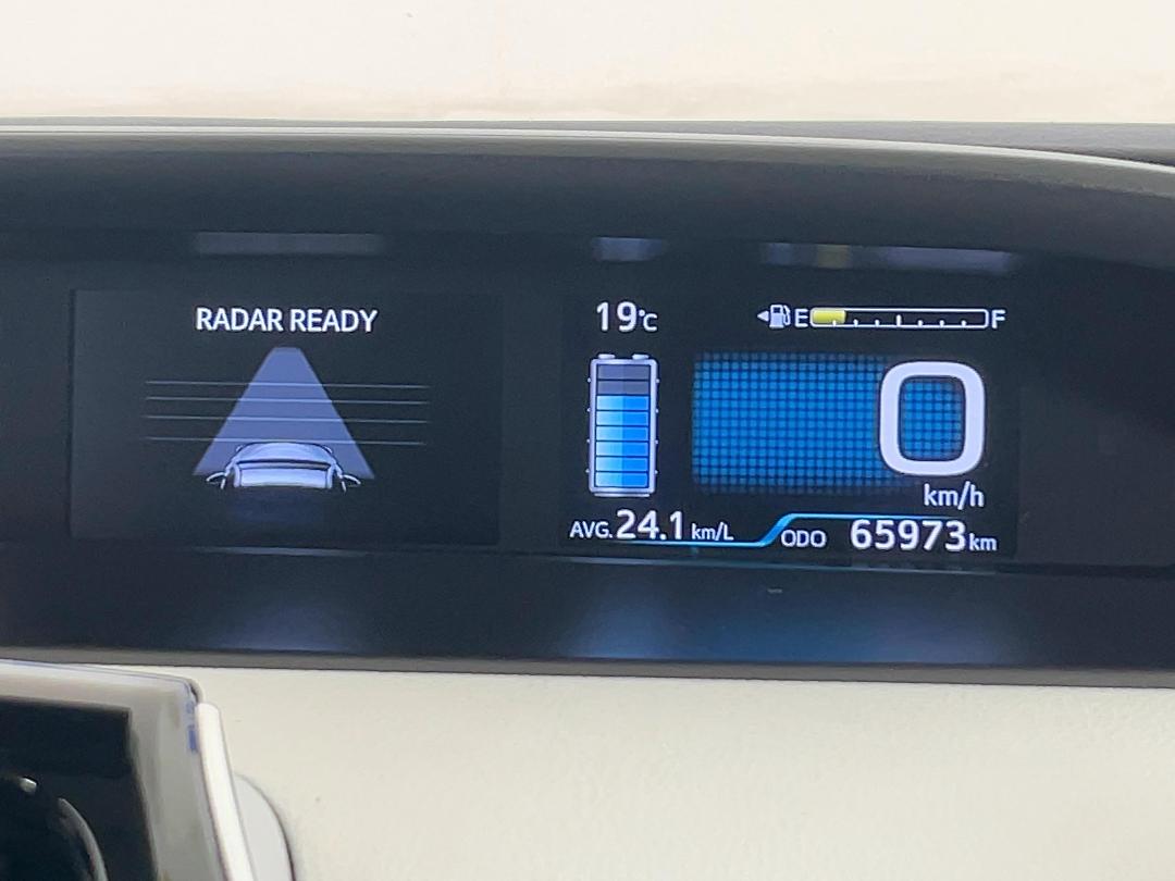 Photo '21' of Toyota Prius