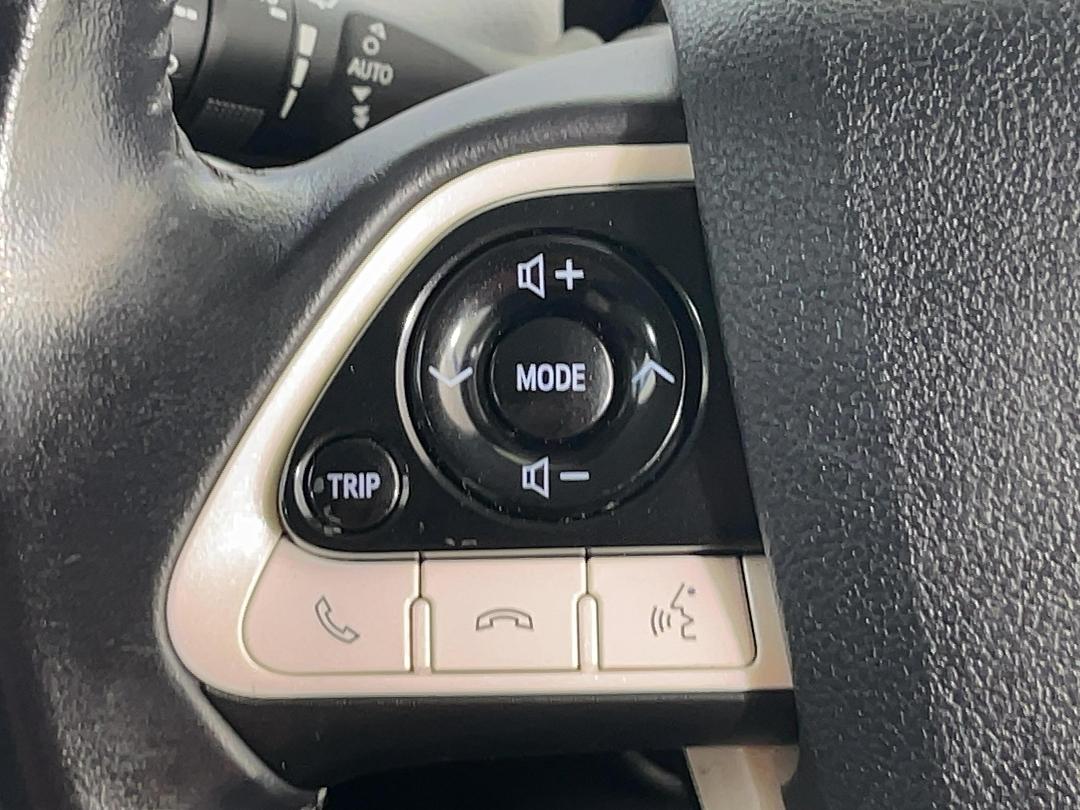 Photo '25' of Toyota Prius