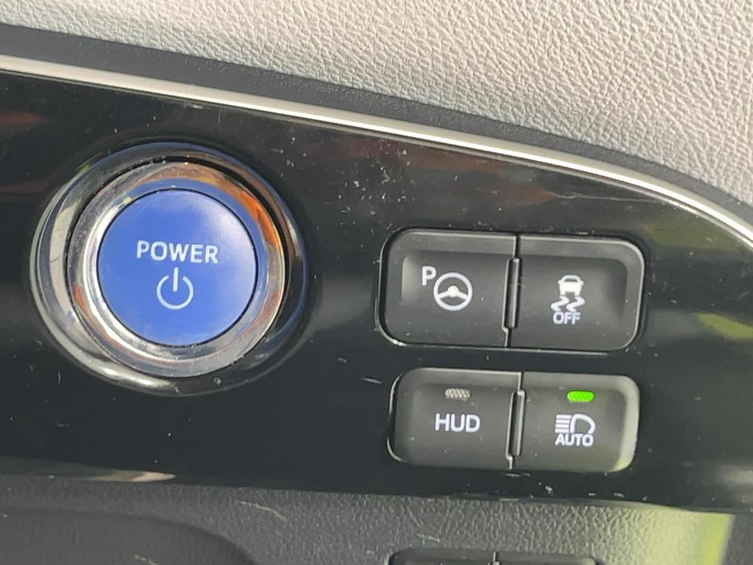 Photo '34' of Toyota Prius