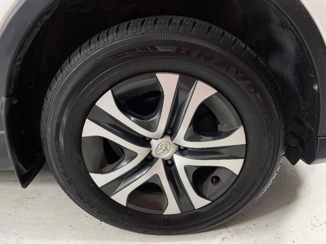 Photo '9' of Toyota Rav4 Photo '9' of Toyota Rav4