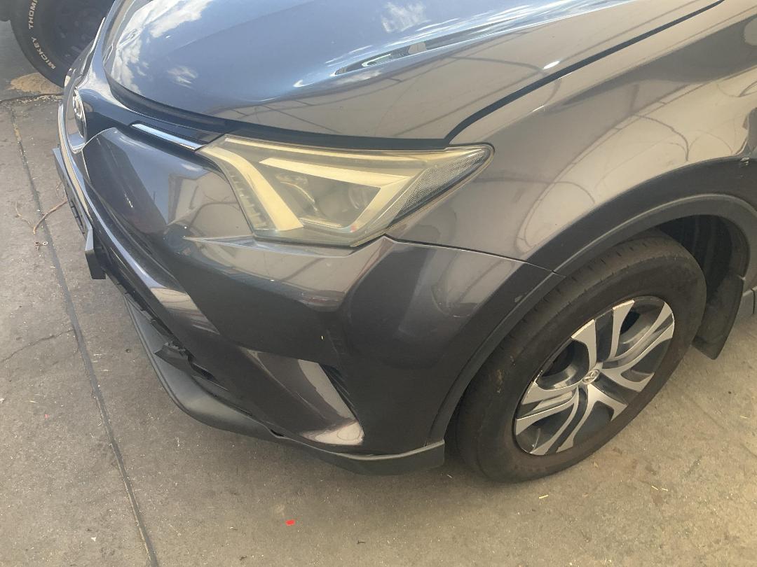 Photo '9' of Toyota Rav4 GX SUV