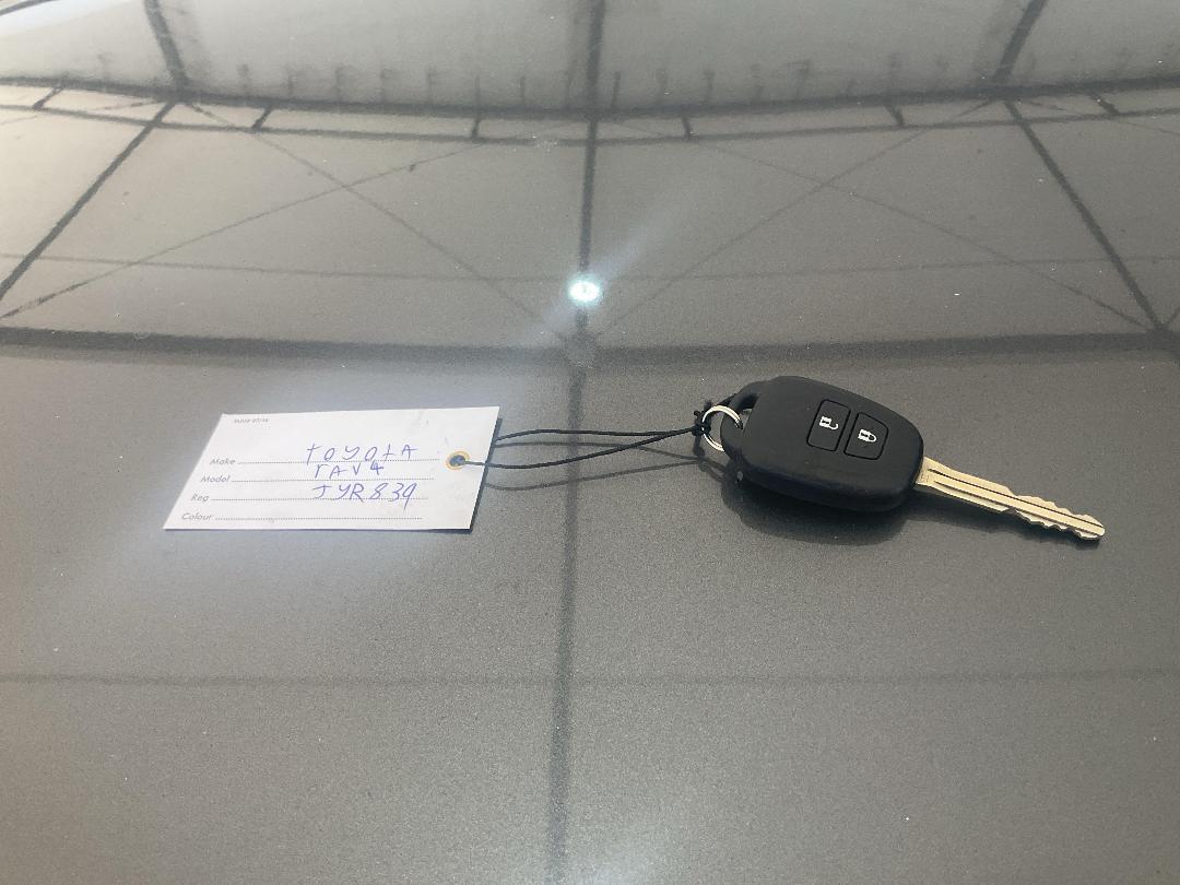 Photo '22' of Toyota Rav4 GX SUV