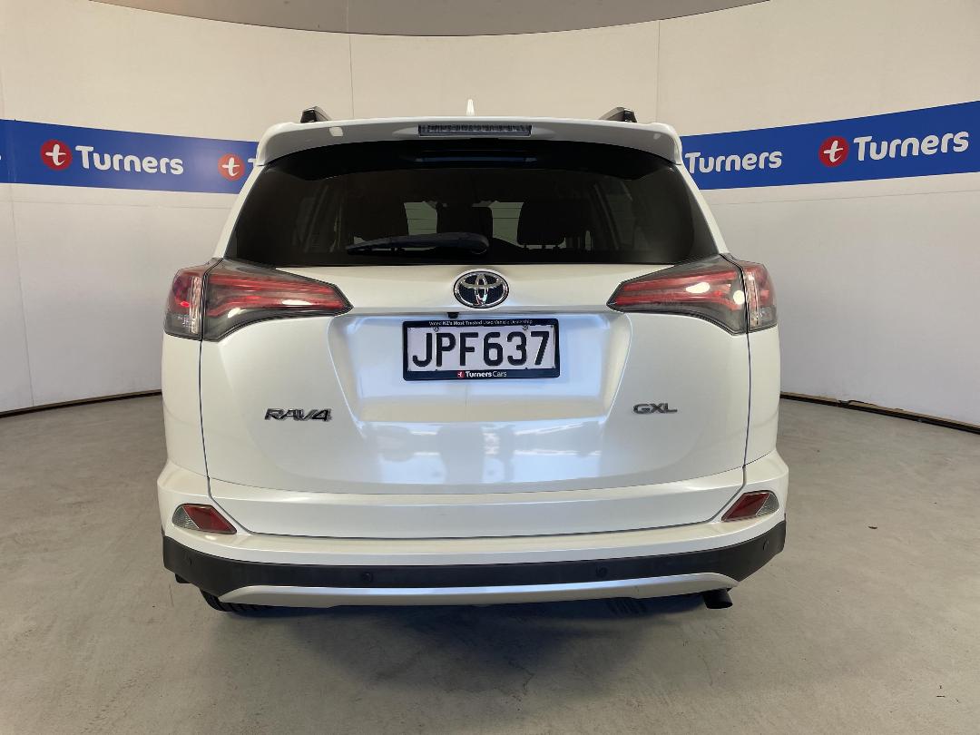 Photo '6' of Toyota Rav4