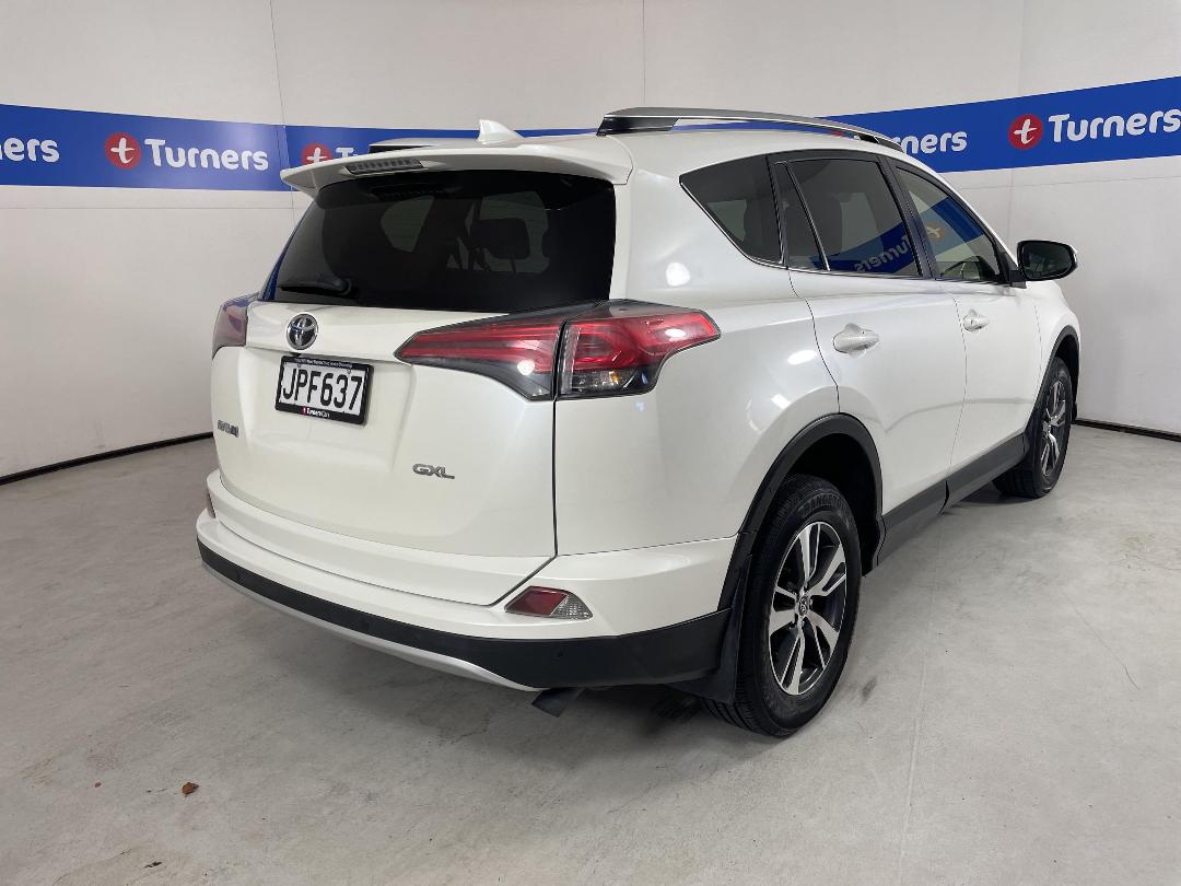 Photo '7' of Toyota Rav4