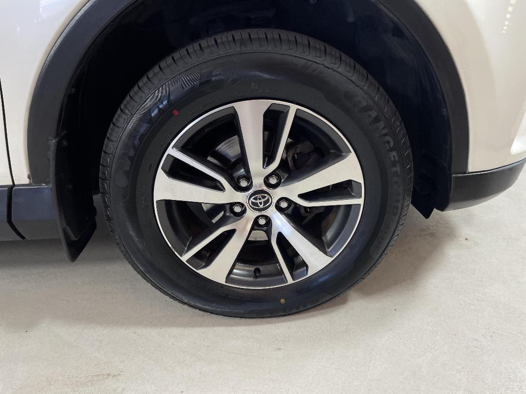 Photo '9' of Toyota Rav4