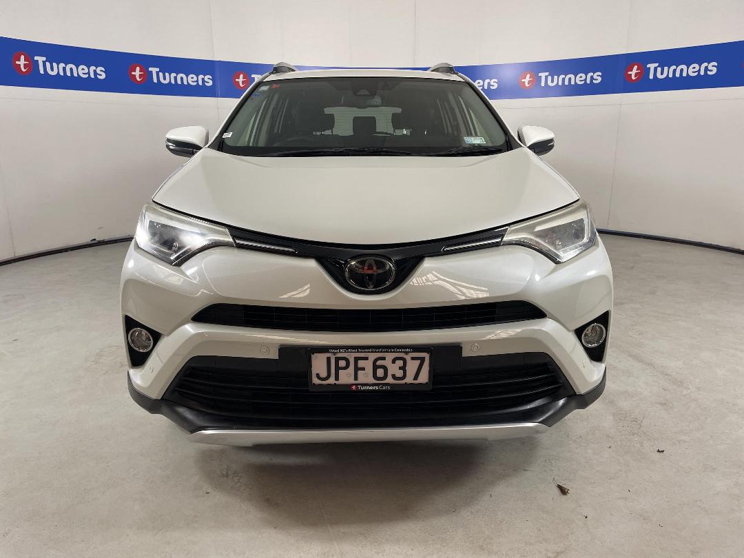 Photo '2' of Toyota Rav4