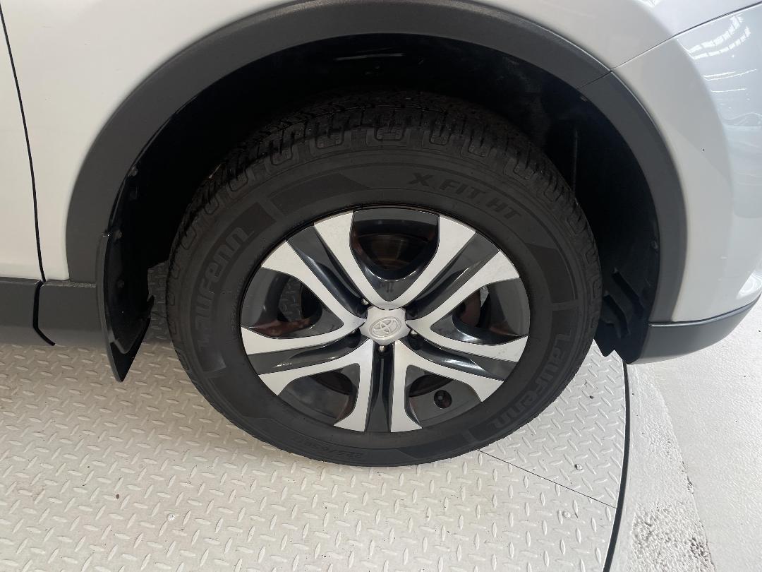 Photo '9' of Toyota Rav4