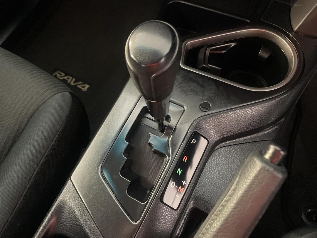 Photo '32' of Toyota Rav4