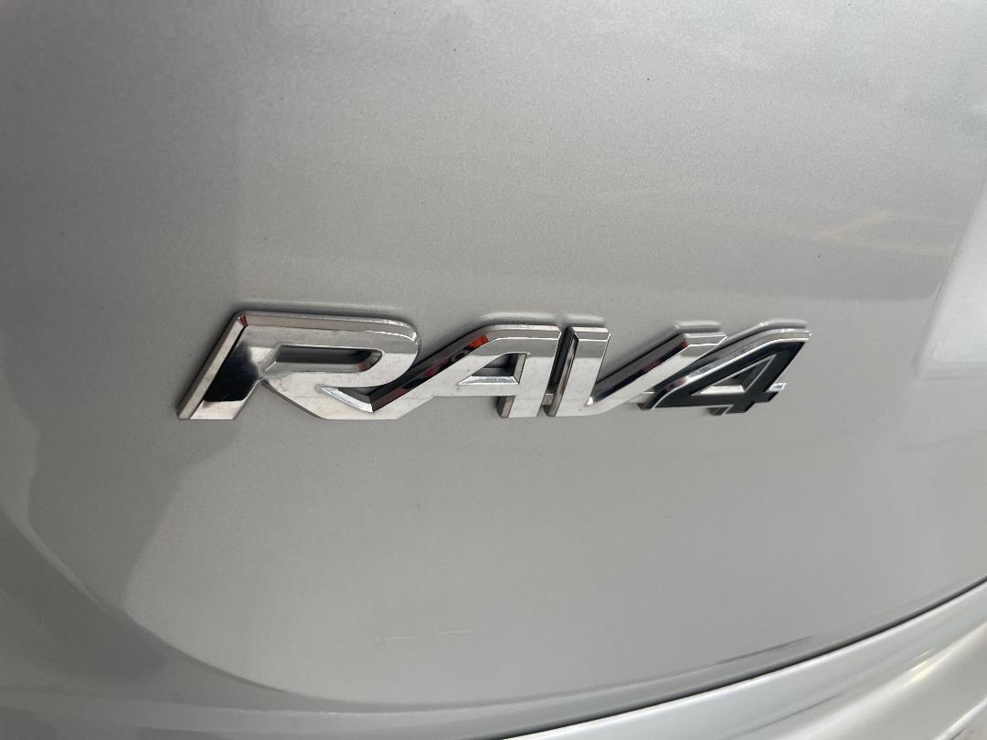 Photo '36' of Toyota Rav4