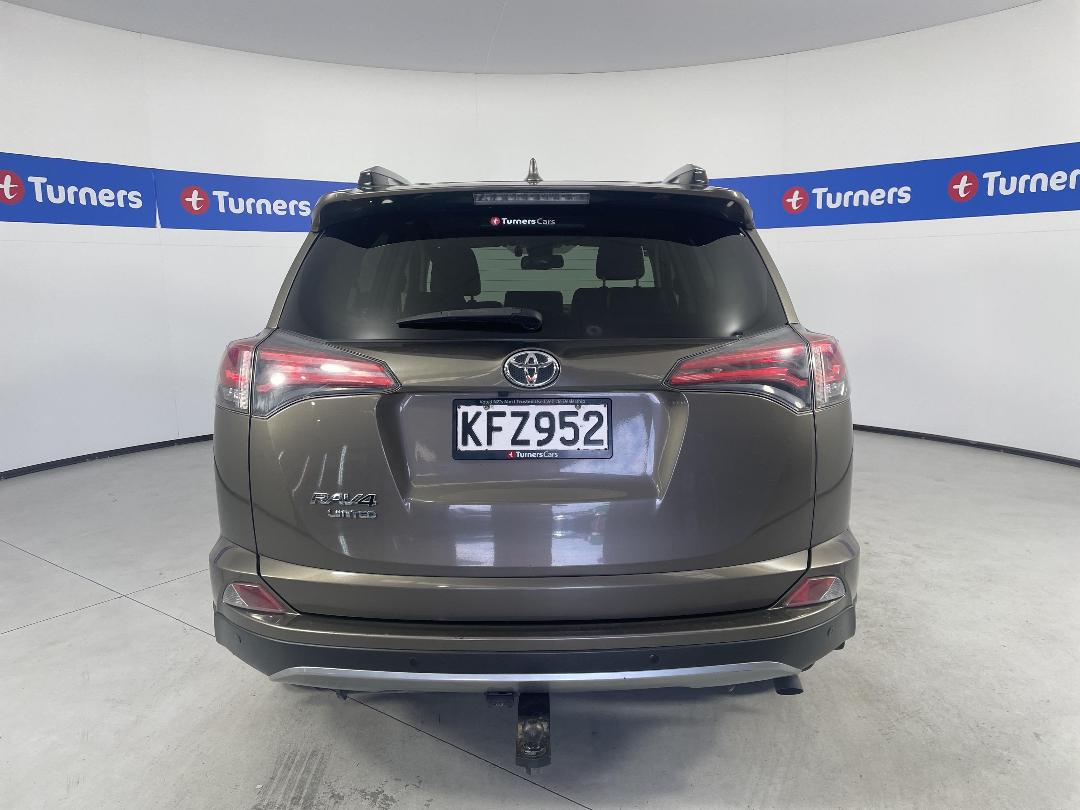 Photo '6' of Toyota Rav4