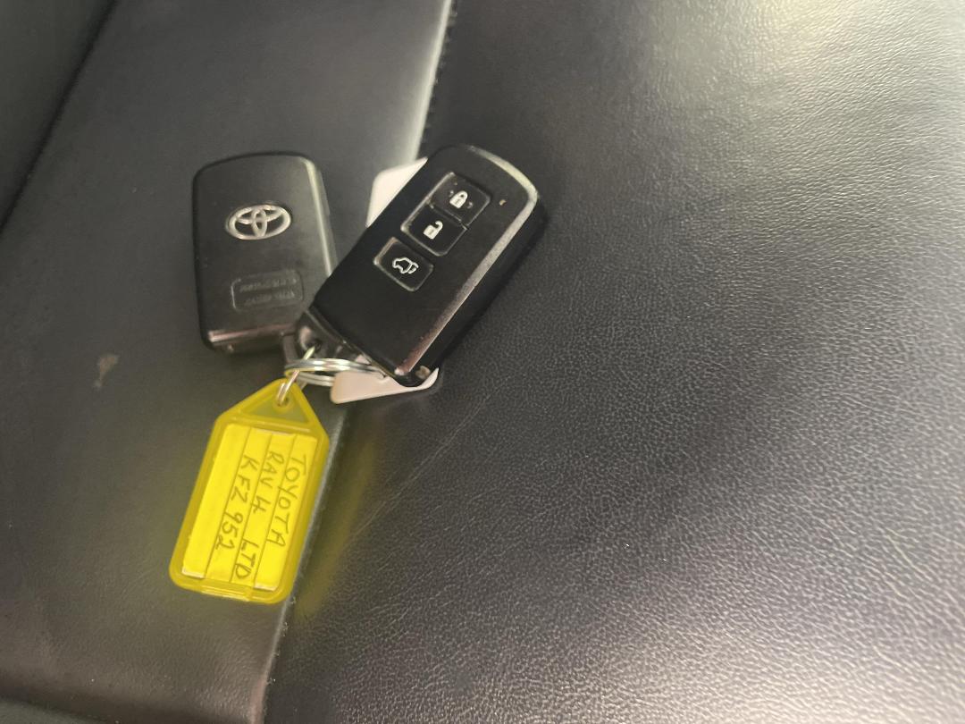 Photo '22' of Toyota Rav4