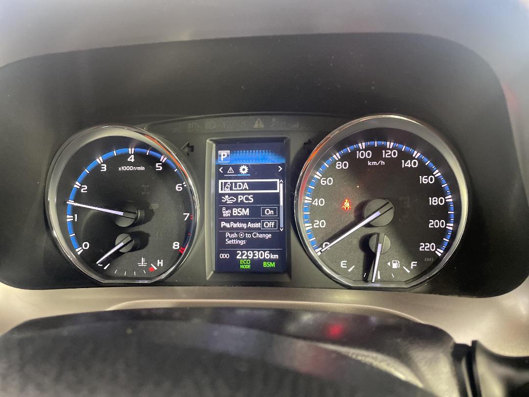 Photo '21' of Toyota Rav4