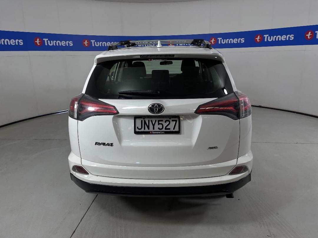 Photo '6' of Toyota Rav4