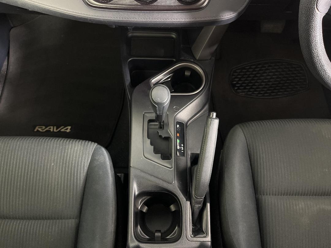 Photo '23' of Toyota Rav4