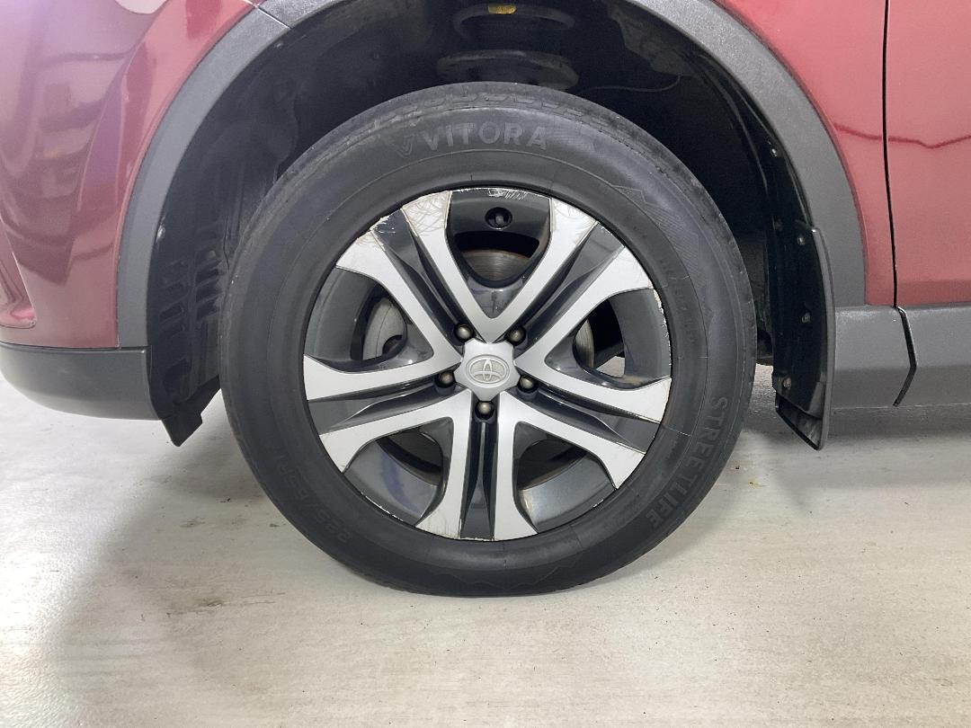 Photo '10' of Toyota Rav4