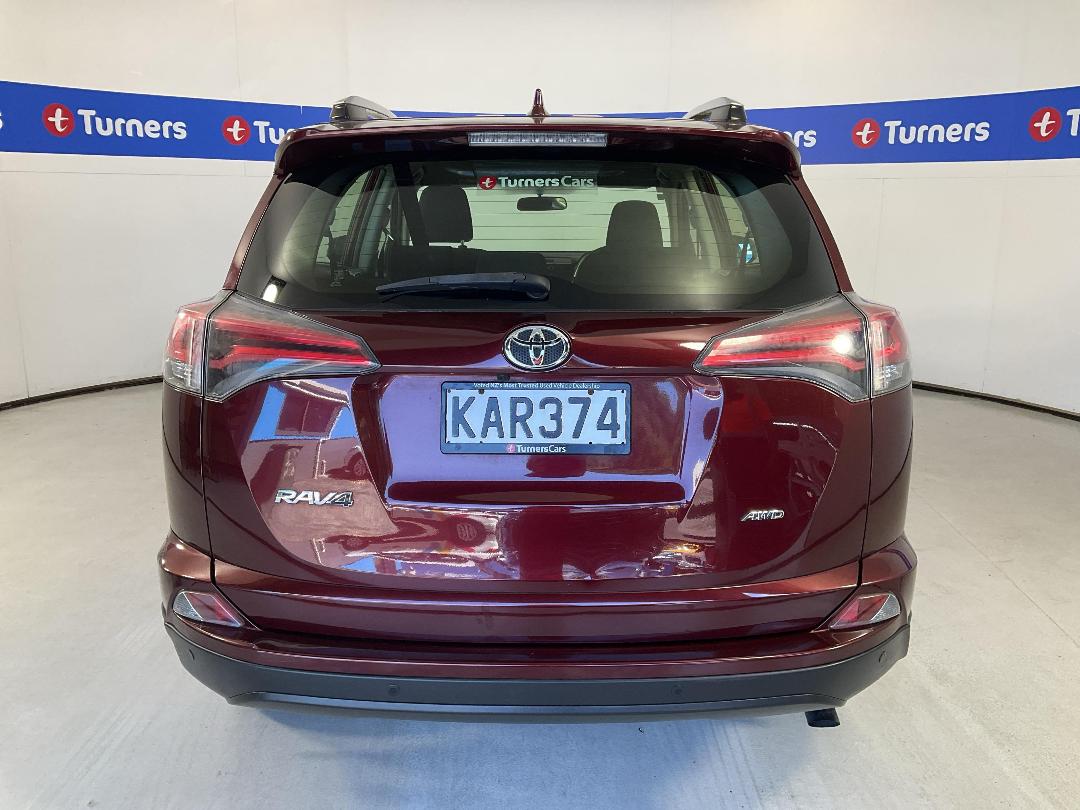 Photo '6' of Toyota Rav4