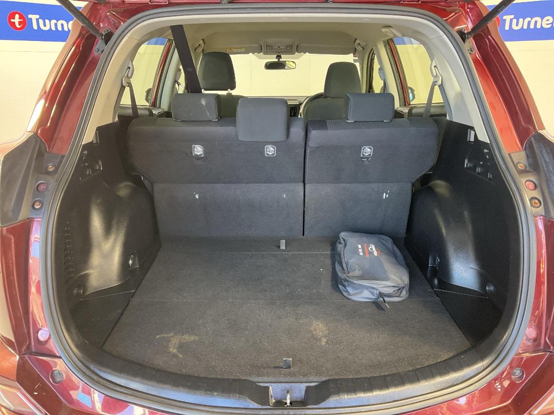 Photo '14' of Toyota Rav4