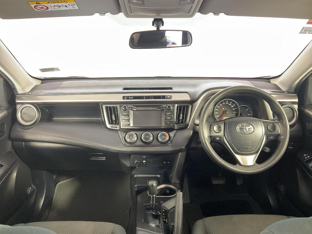 Photo '17' of Toyota Rav4