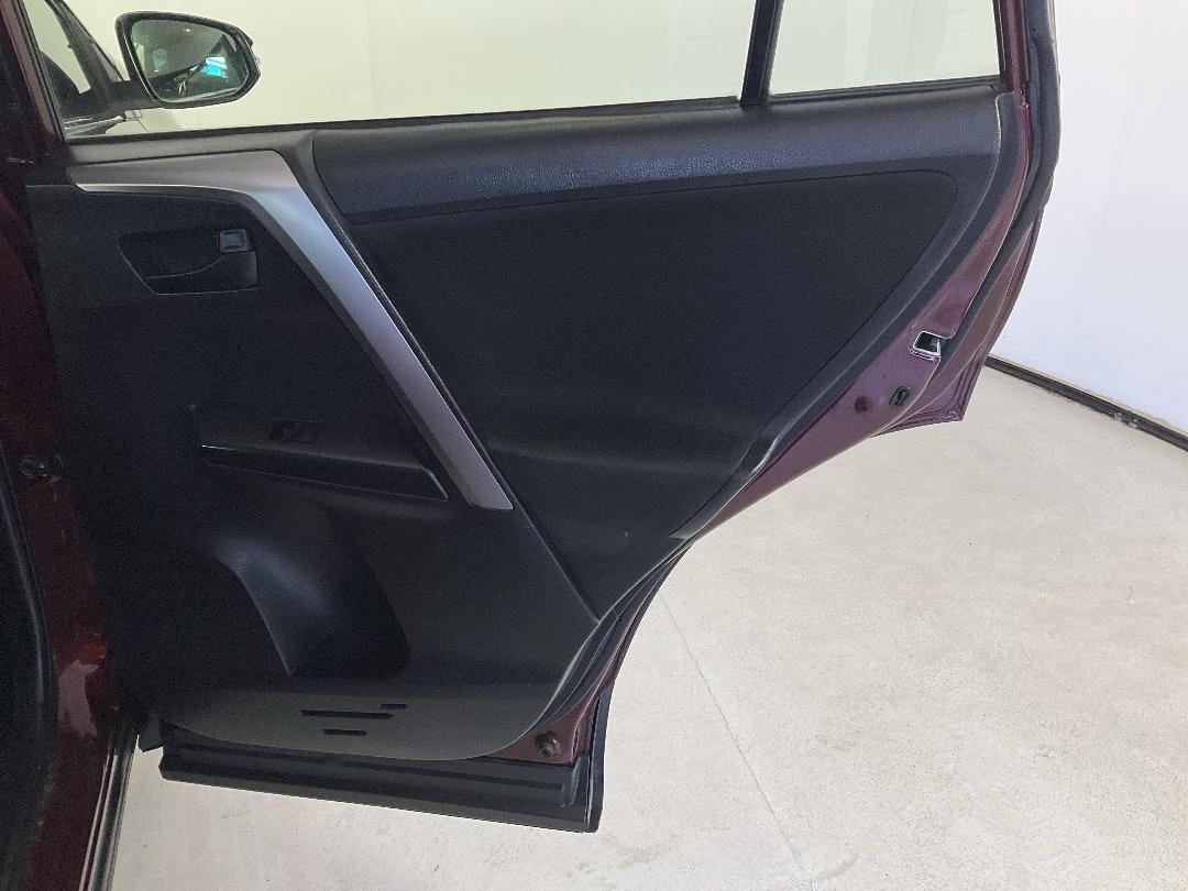 Photo '19' of Toyota Rav4