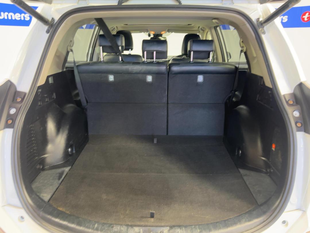 Photo '14' of Toyota Rav4