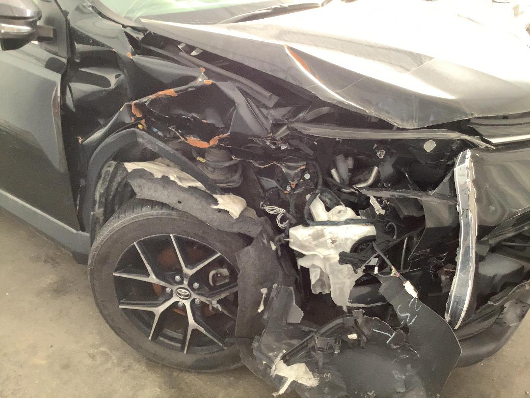 Photo '3' of Toyota Rav4 LTD SUV