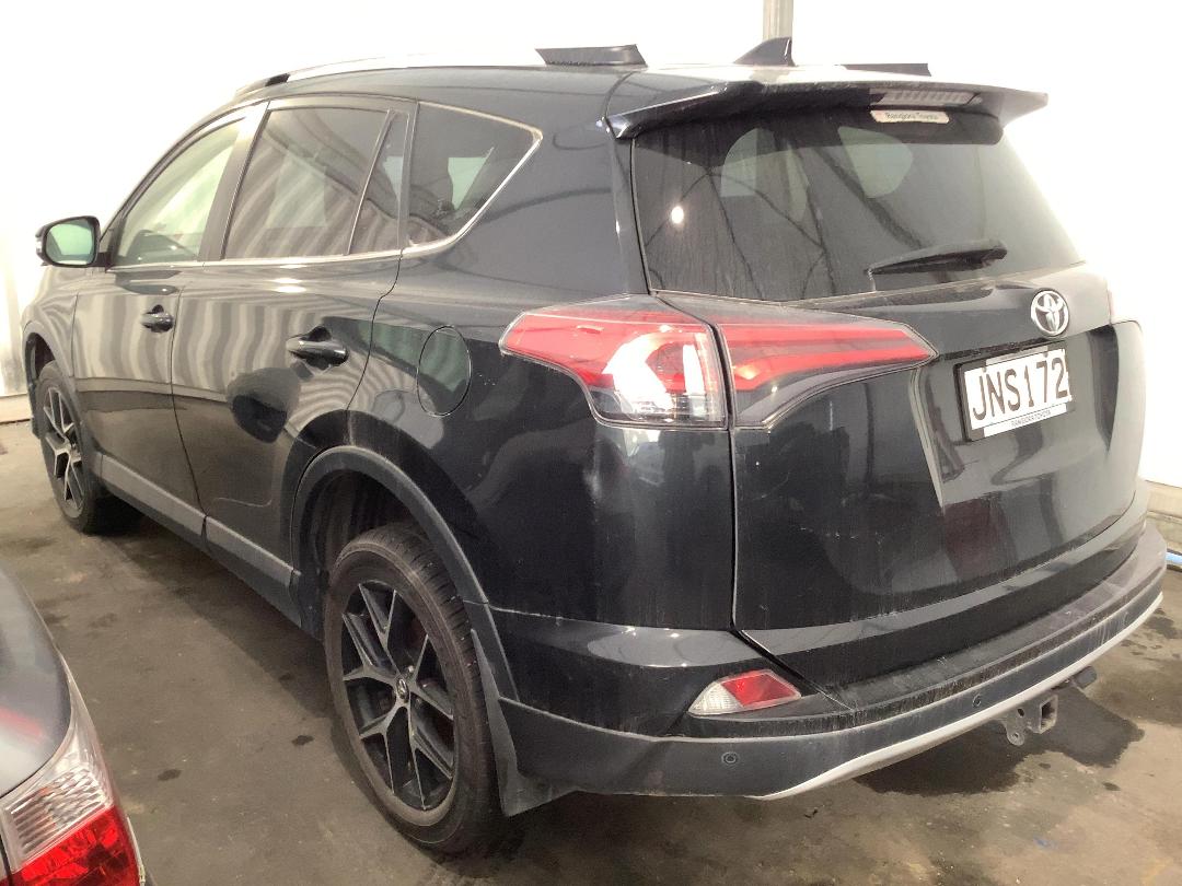 Photo '7' of Toyota Rav4 LTD SUV