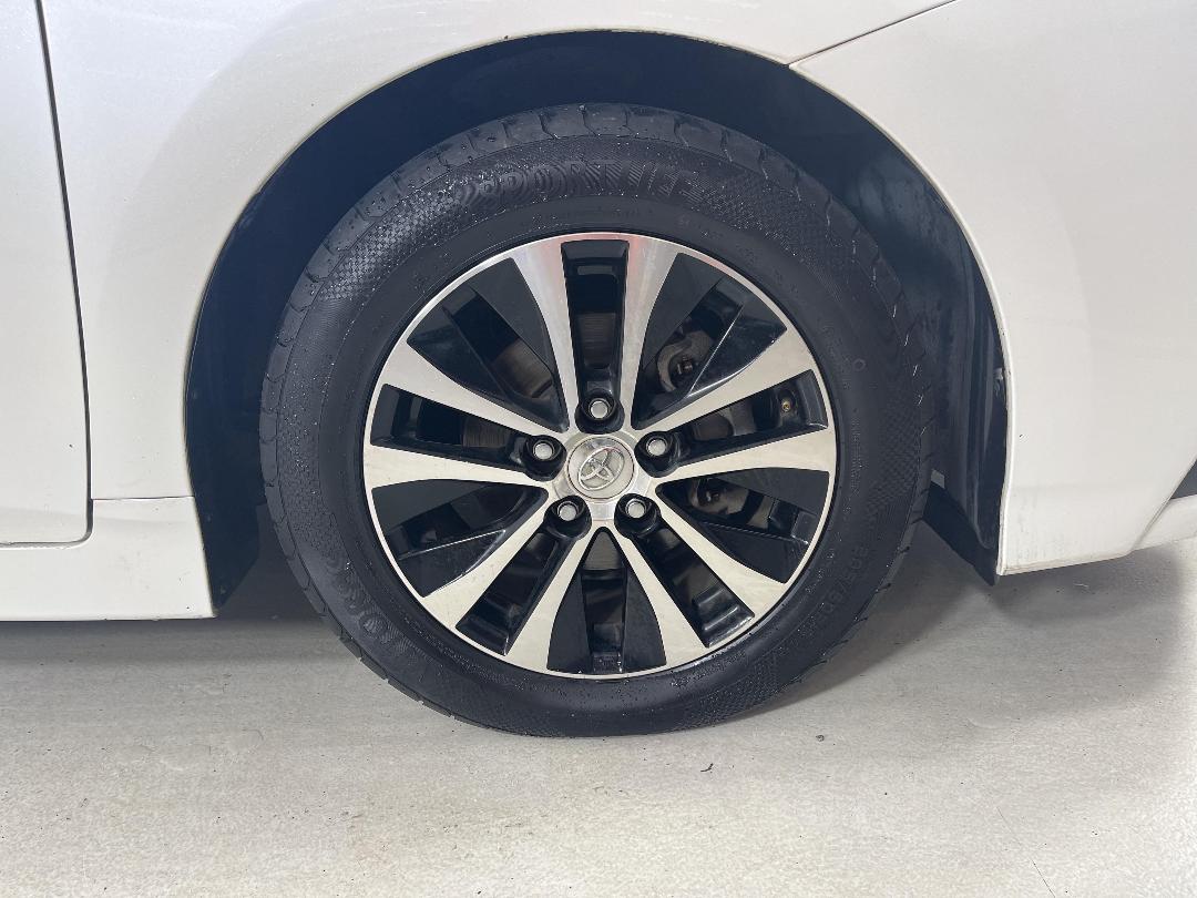 Photo '9' of Toyota SAI Photo '9' of Toyota SAI