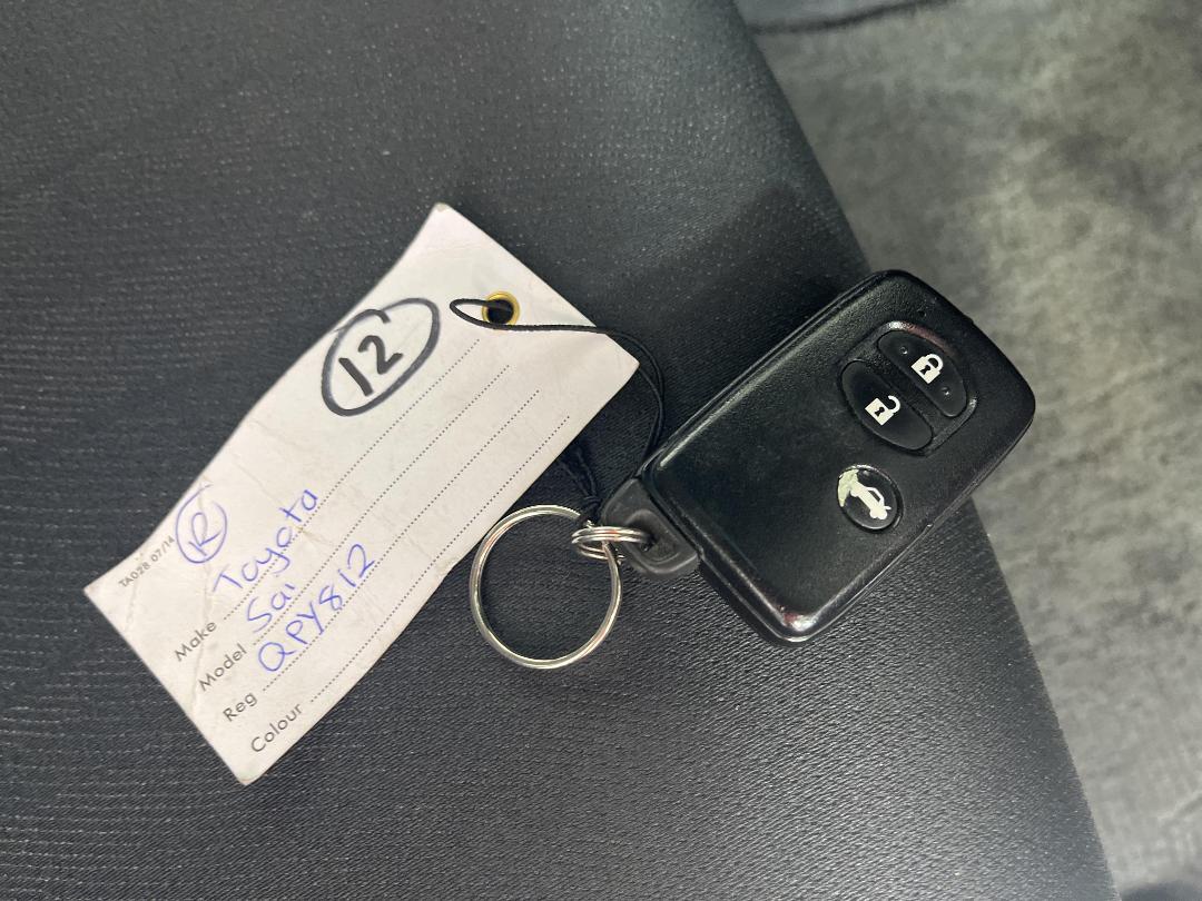 Photo '22' of Toyota SAI Photo '22' of Toyota SAI