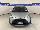 Thumbnail '2' of Toyota Sienta