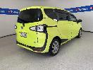 Thumbnail '7' of Toyota Sienta