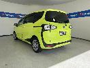 Thumbnail '5' of Toyota Sienta