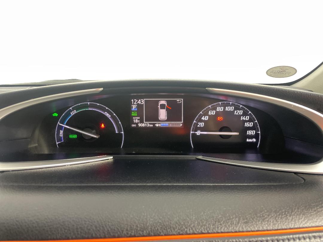 Photo '21' of Toyota Sienta