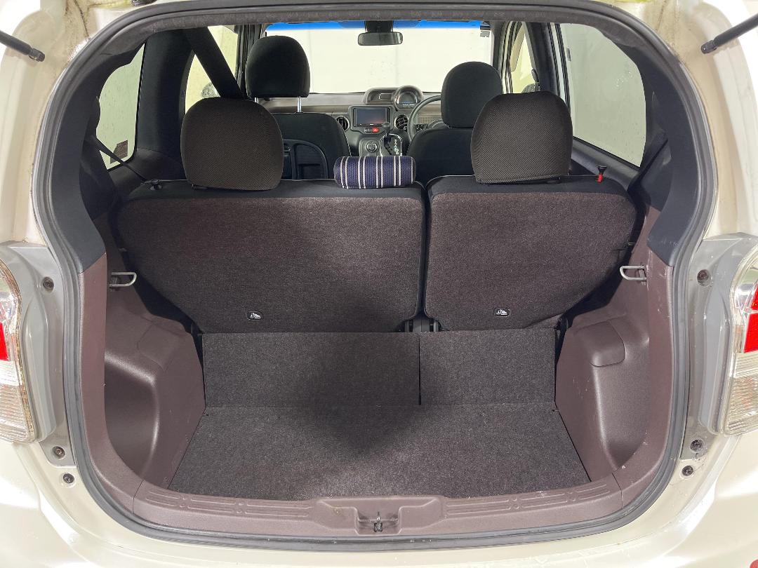 Photo '14' of Toyota Spade