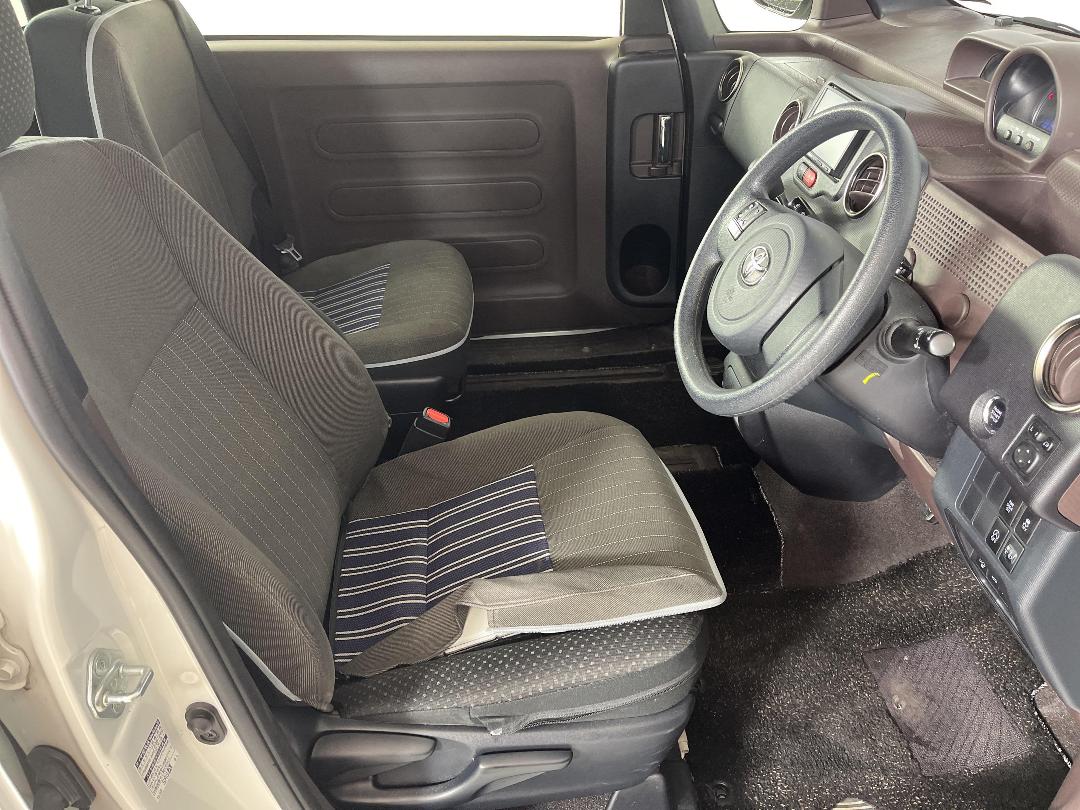 Photo '16' of Toyota Spade