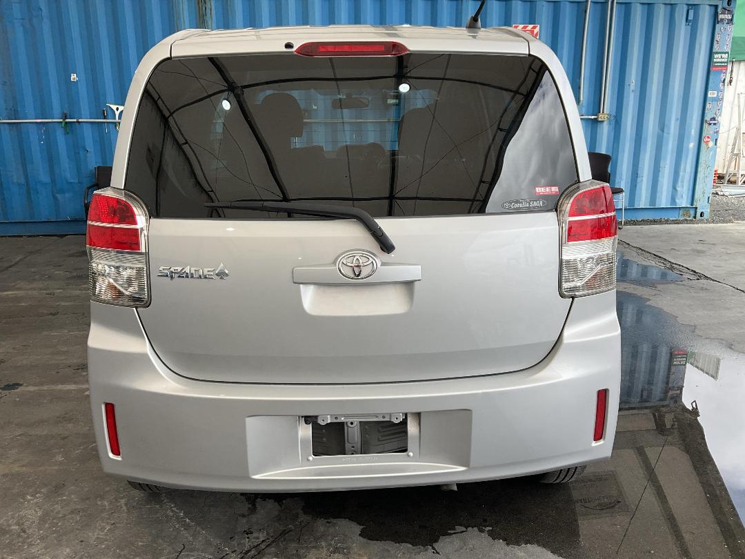 Photo '10' of Toyota Spade Photo '10' of Toyota Spade