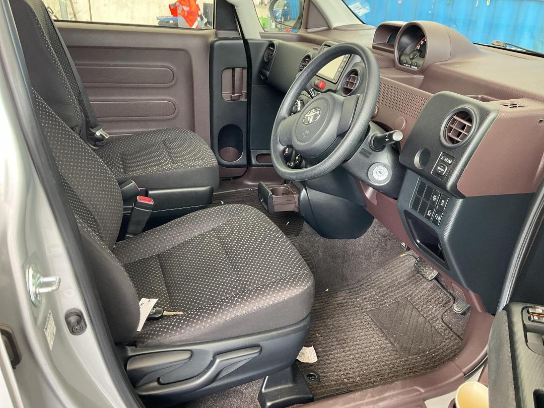 Photo '15' of Toyota Spade Photo '15' of Toyota Spade