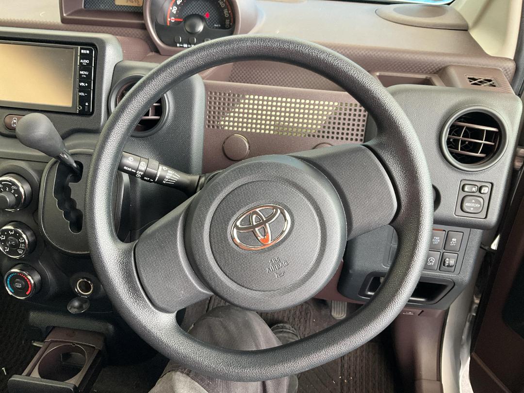 Photo '18' of Toyota Spade Photo '18' of Toyota Spade