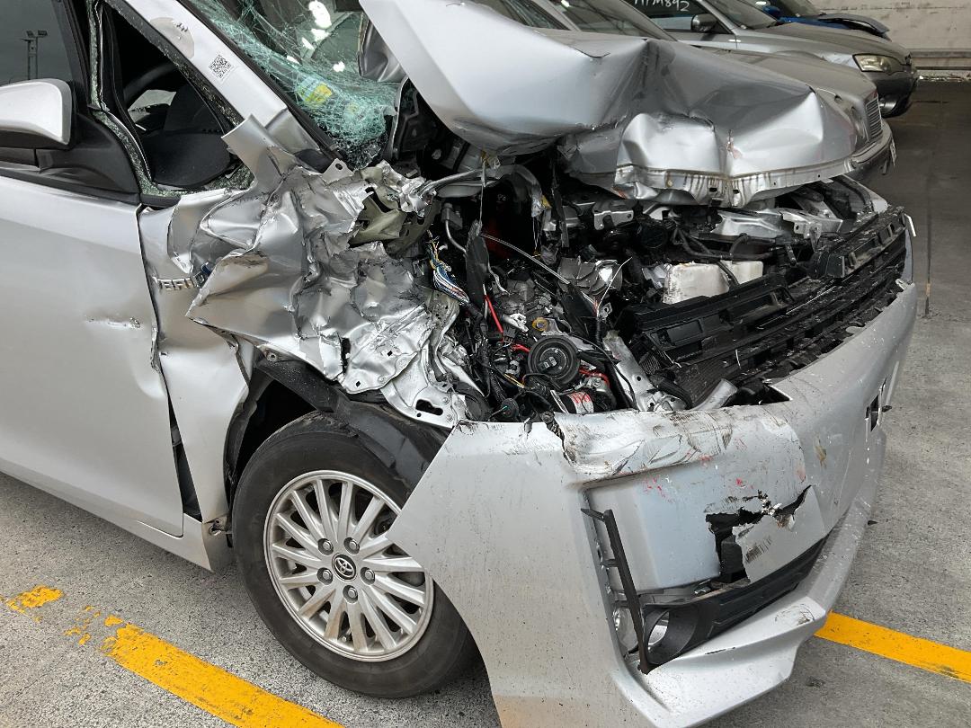 Photo '12' of Toyota Voxy Hybrid