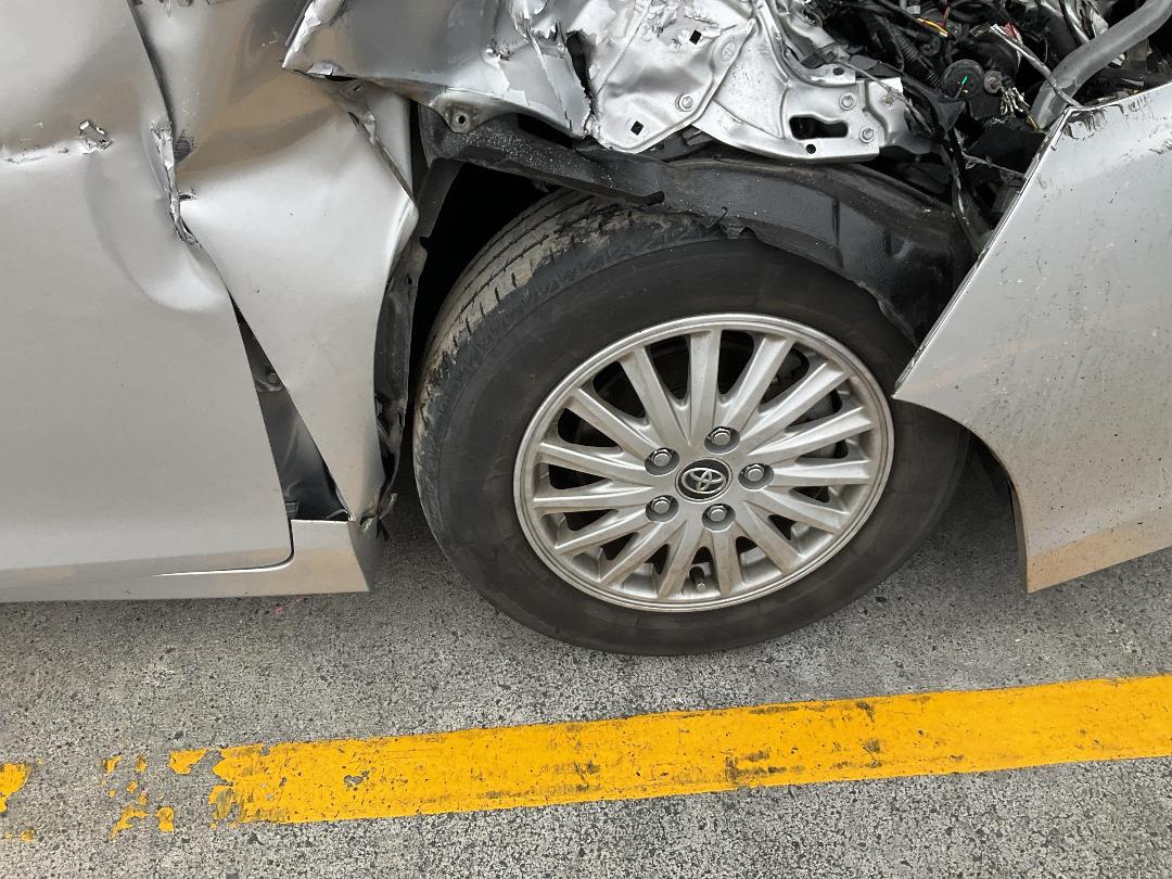 Photo '15' of Toyota Voxy Hybrid