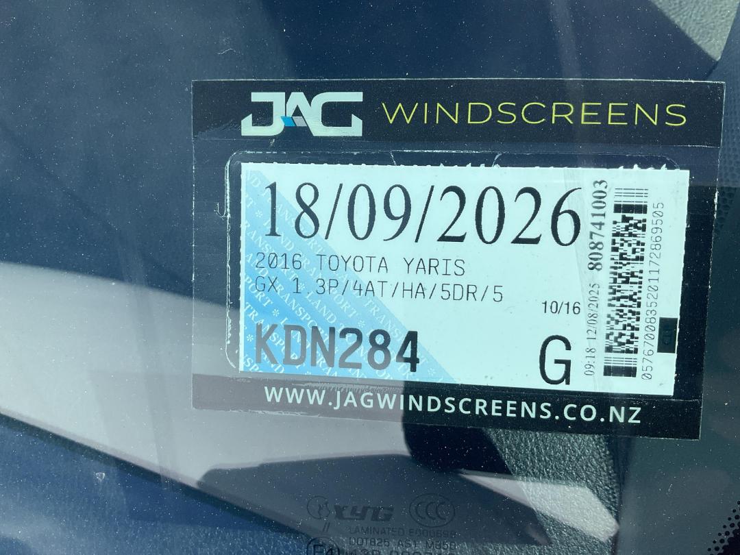 Photo '15' of Toyota Yaris GX