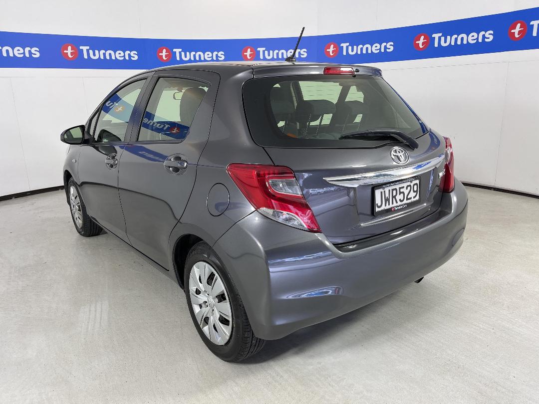 Photo '5' of Toyota Yaris