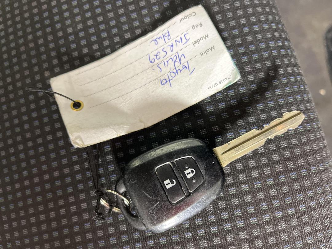 Photo '22' of Toyota Yaris