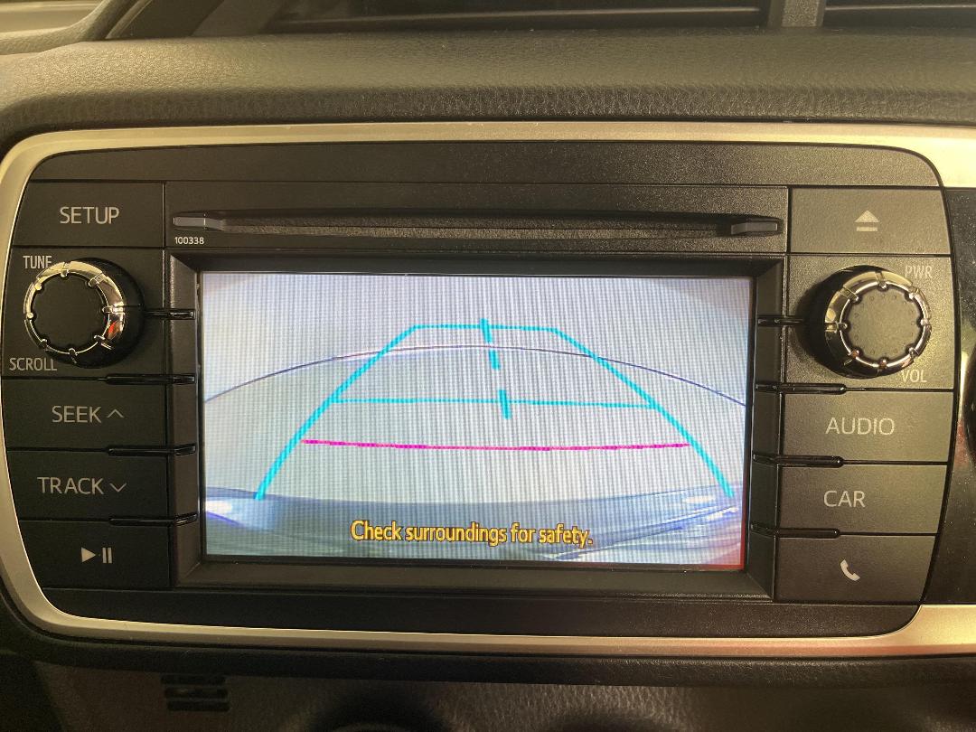 Photo '27' of Toyota Yaris