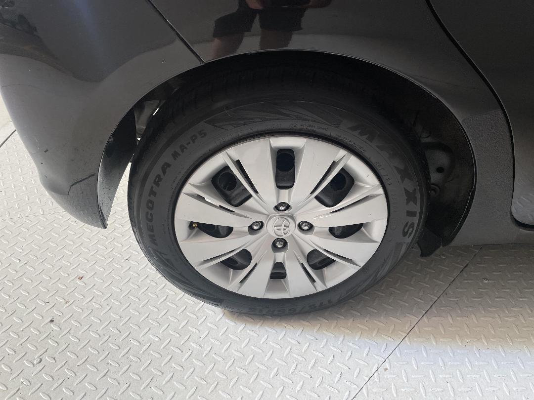 Photo '12' of Toyota Yaris Photo '12' of Toyota Yaris