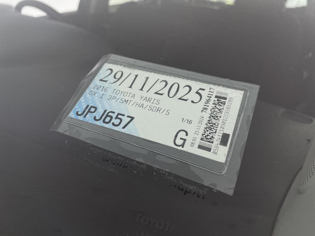 Photo '34' of Toyota Yaris Photo '34' of Toyota Yaris