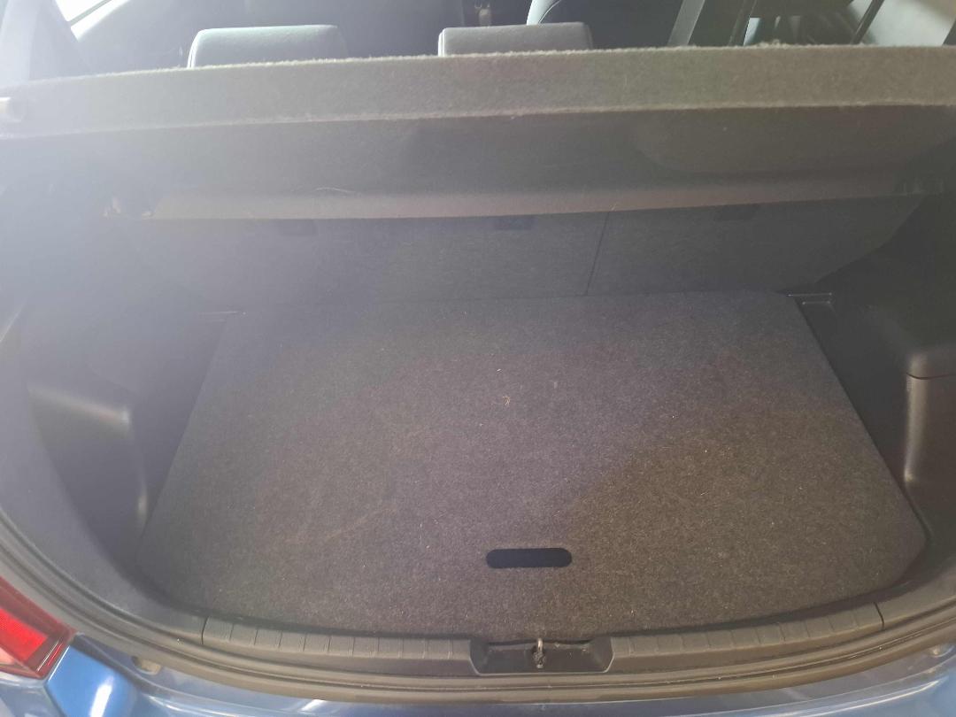 Photo '10' of Toyota Yaris GX Photo '10' of Toyota Yaris GX