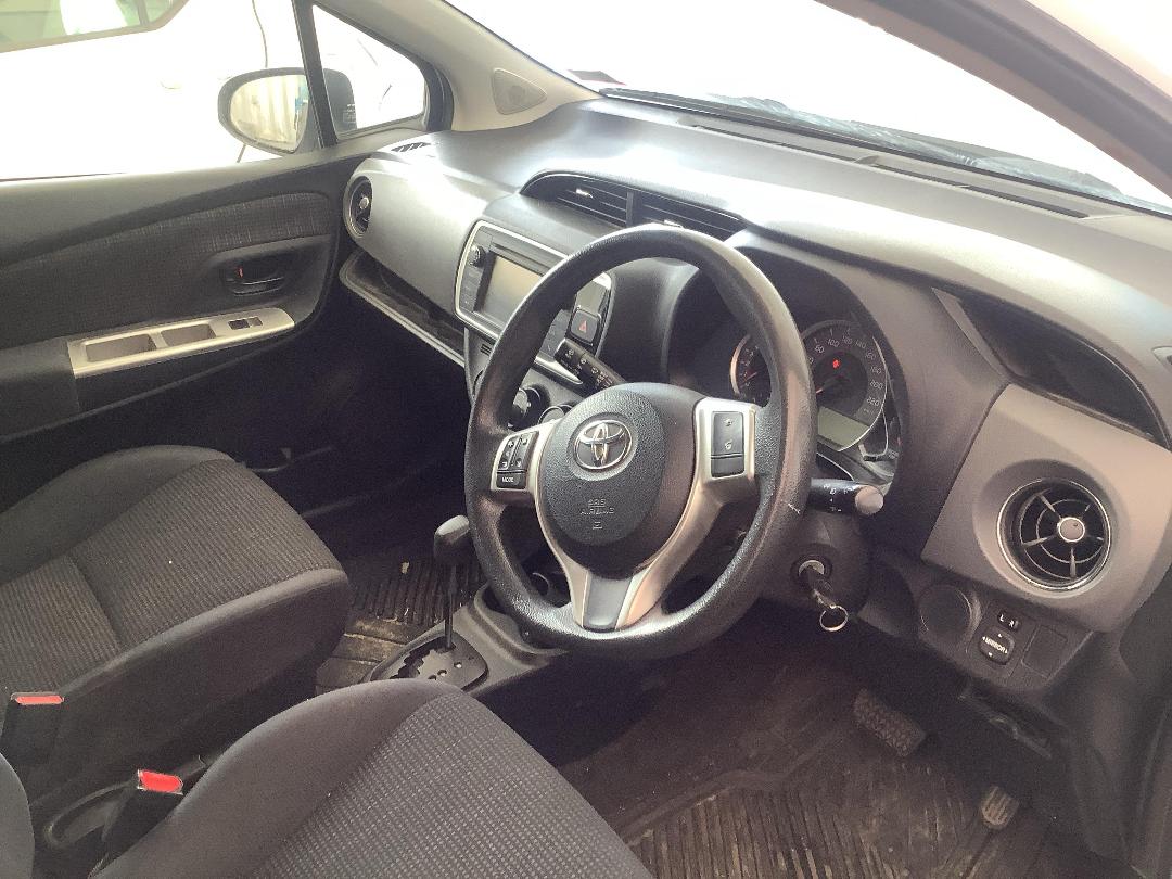 Photo '12' of Toyota Yaris GX Photo '12' of Toyota Yaris GX