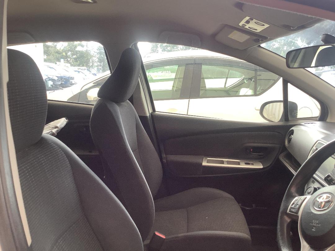 Photo '14' of Toyota Yaris GX Photo '14' of Toyota Yaris GX