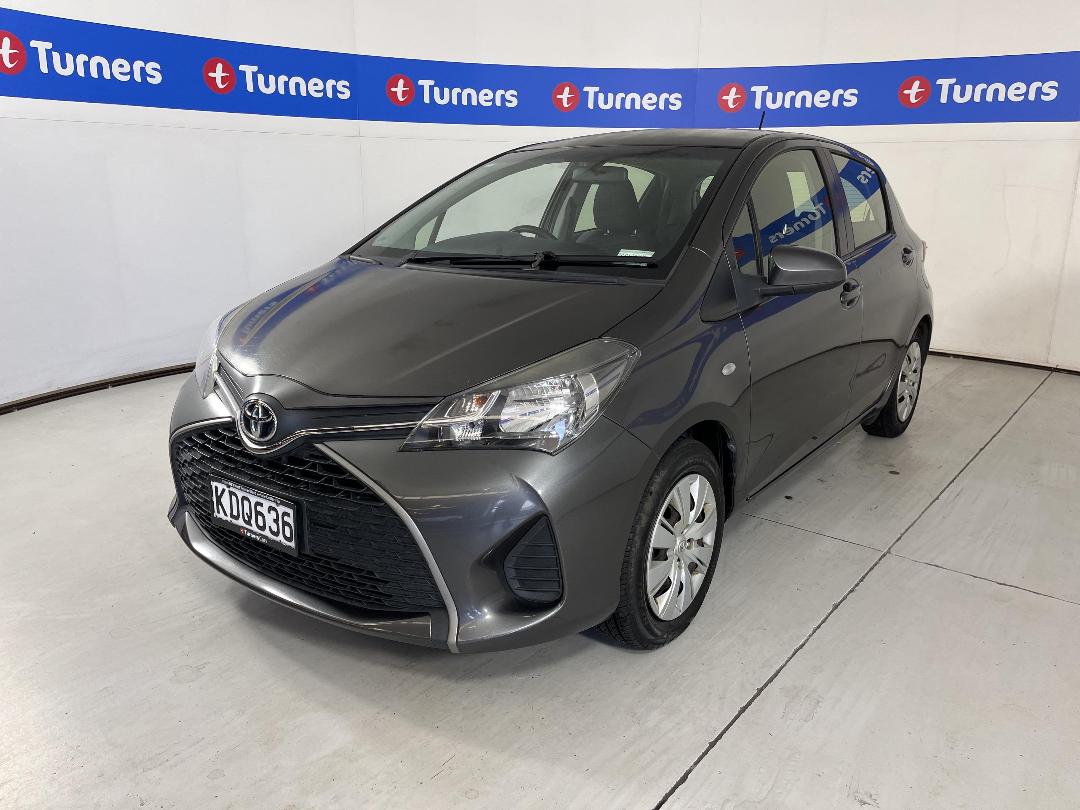 Photo '4' of Toyota Yaris